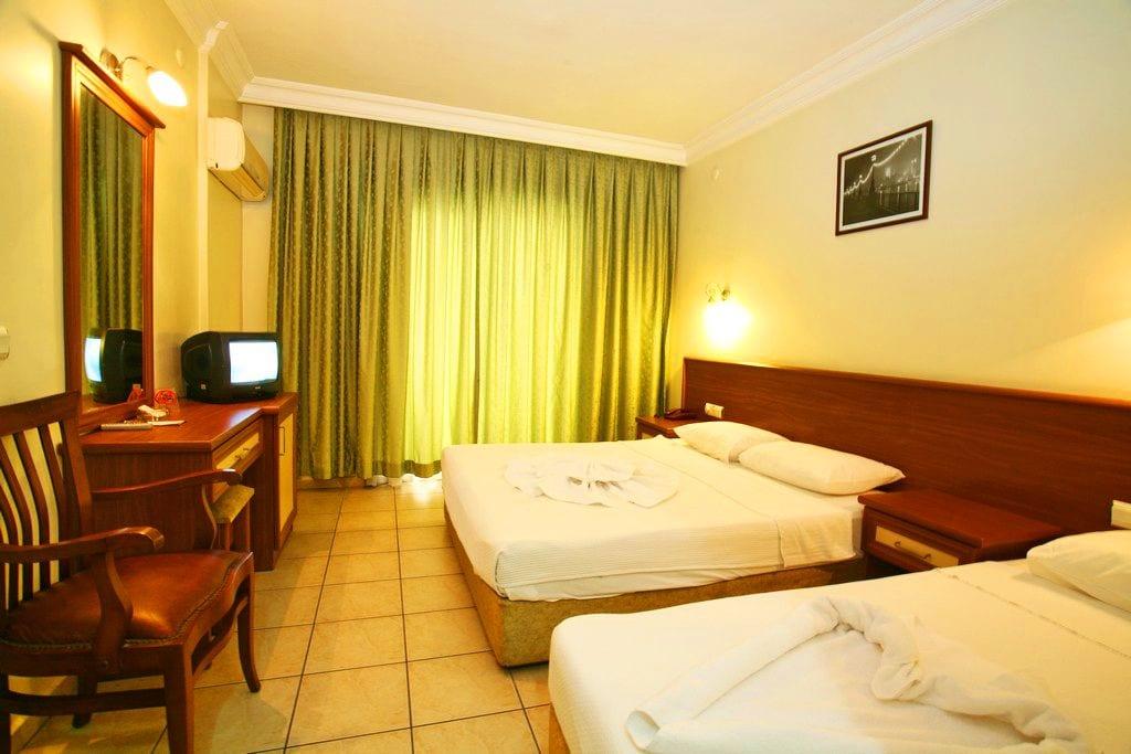 Alanya Beach Hotel ภายนอก รูปภาพ