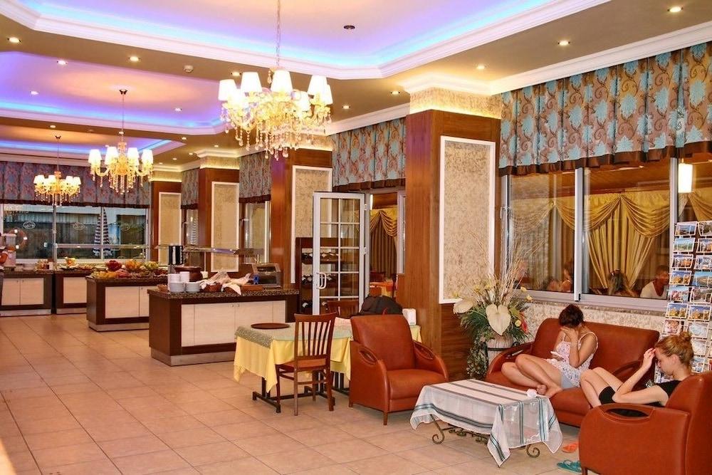 Alanya Beach Hotel ภายนอก รูปภาพ