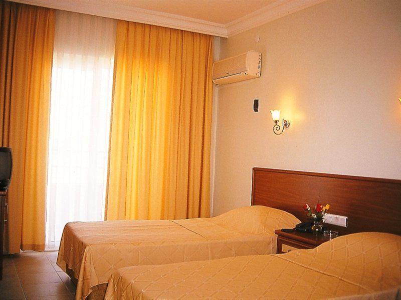 Alanya Beach Hotel ภายนอก รูปภาพ