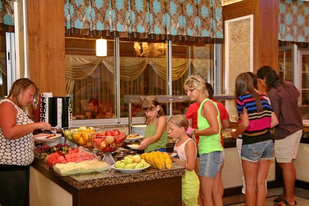 Alanya Beach Hotel ภายนอก รูปภาพ